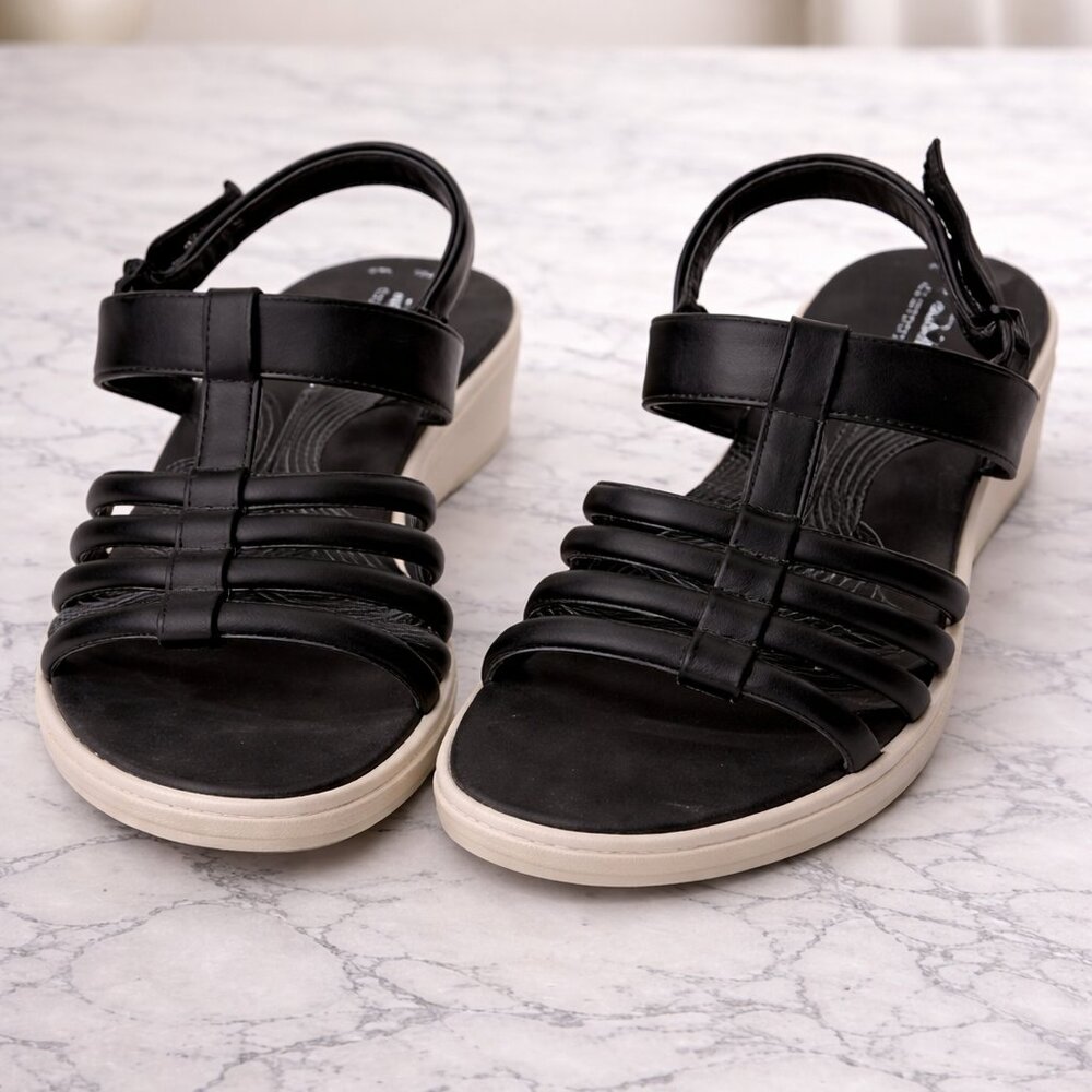 Clarks Women’s Black Strappy Sandals – NWOT – Size 8.5